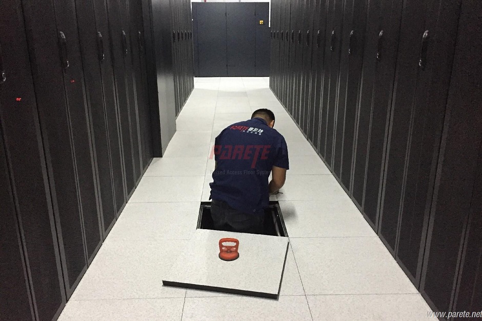 National data center raised floor