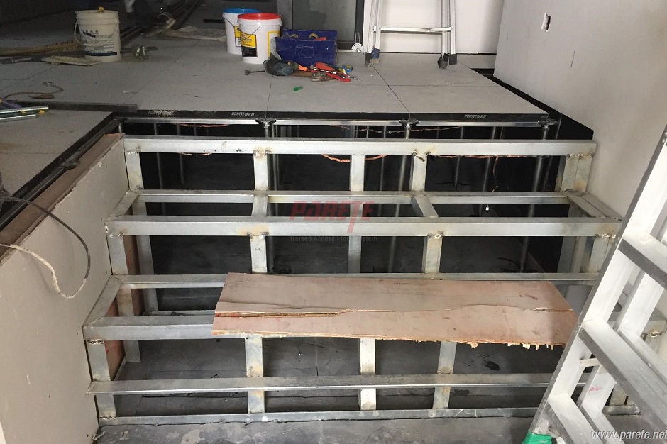 National data center raised floor