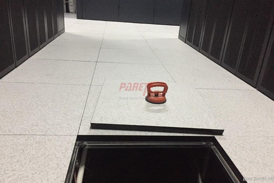 National data center raised floor