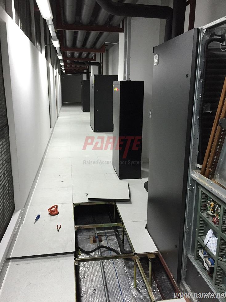 access floor in telecom server room