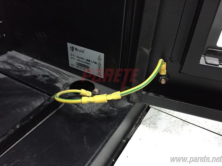 access floor in telecom server room